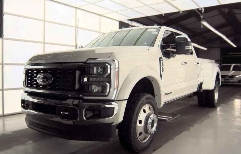 2024 FORD SUPER DUTY F-450 LARIAT CREW CAB LONG BED DRW