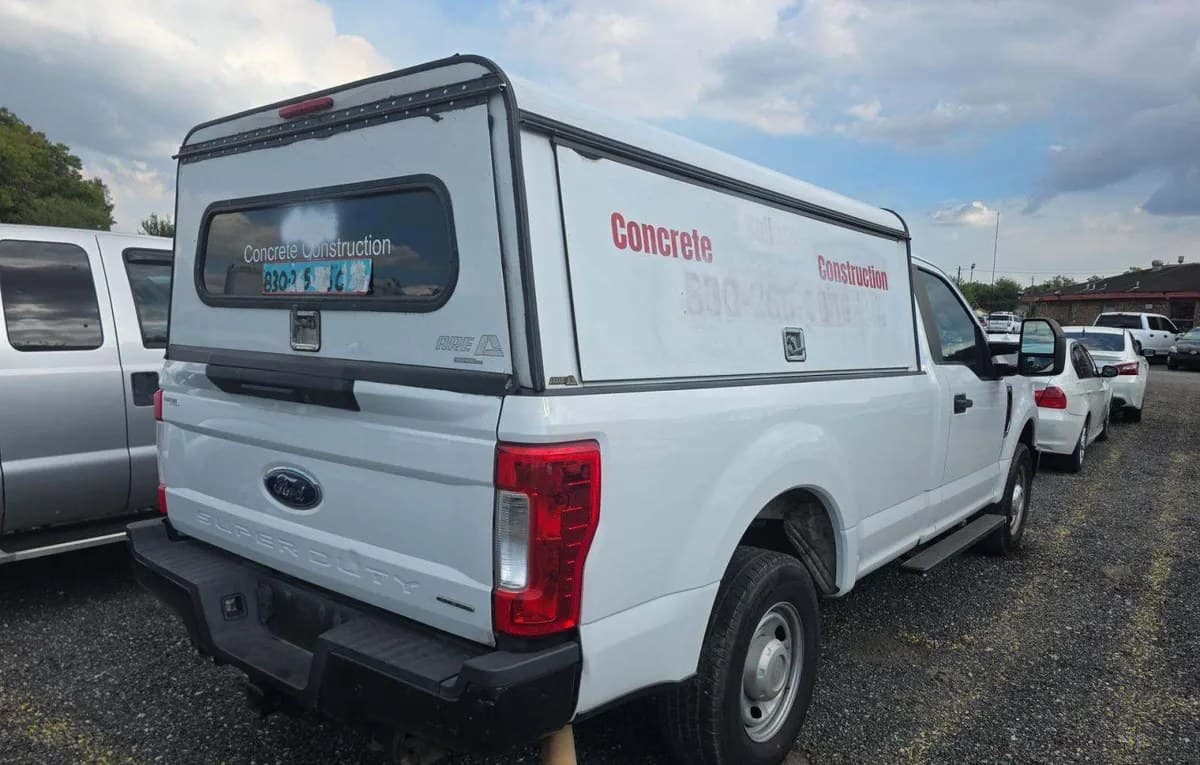 2017 FORD SUPER DUTY F-250 XL REGULAR CAB LONG BED 4