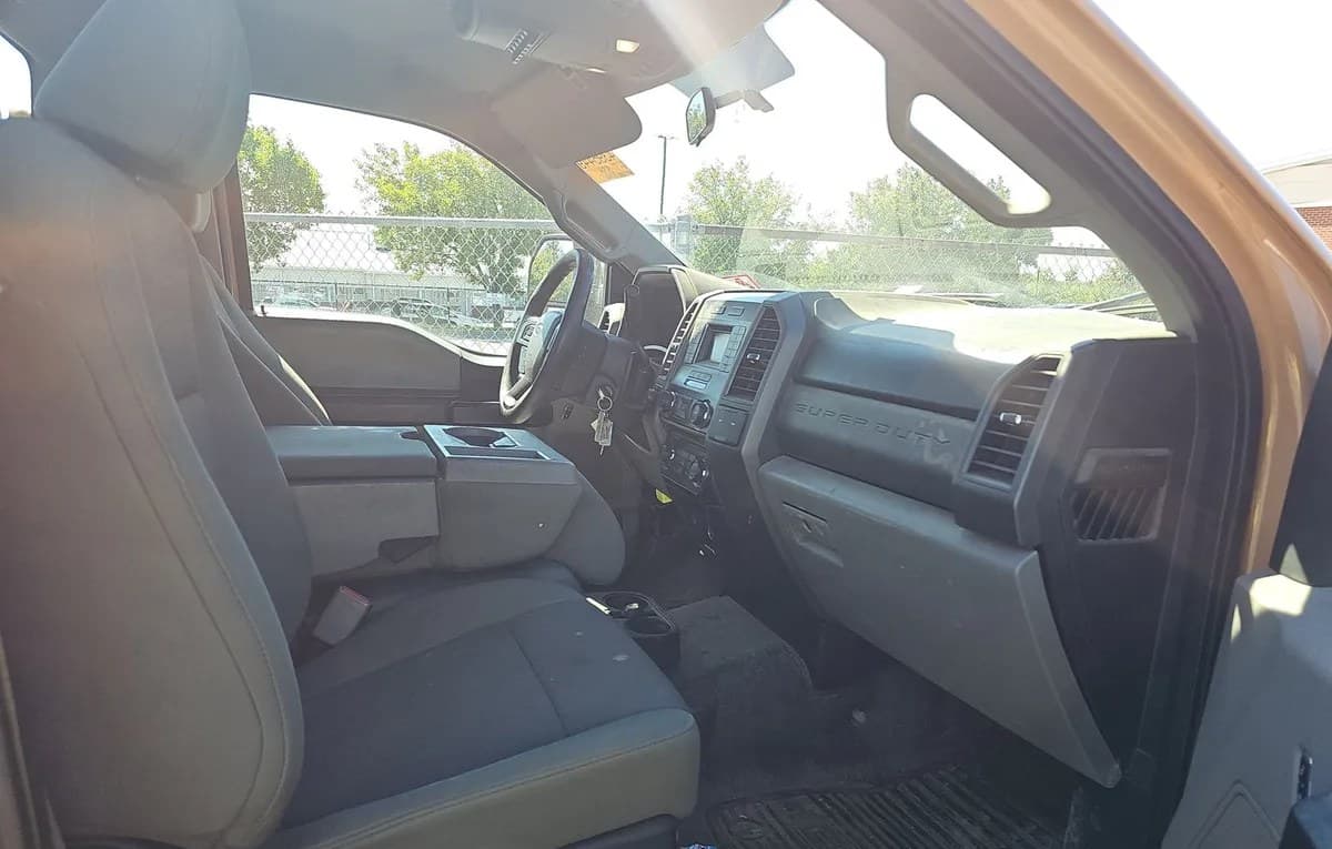 2017 FORD SUPER DUTY F-250 XL REGULAR CAB LONG BED 5