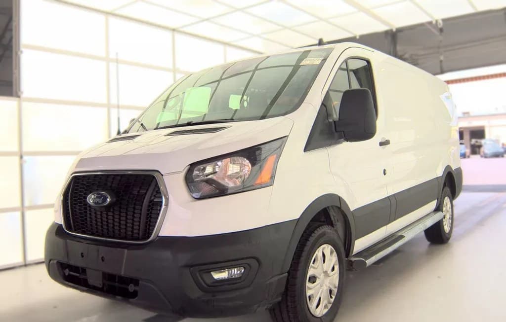 2025 FORD TRANSIT 250 CARGO VAN LOW ROOF 130.0" WB