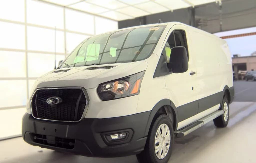 2025 FORD TRANSIT 250 CARGO VAN LOW ROOF 130.0" WB