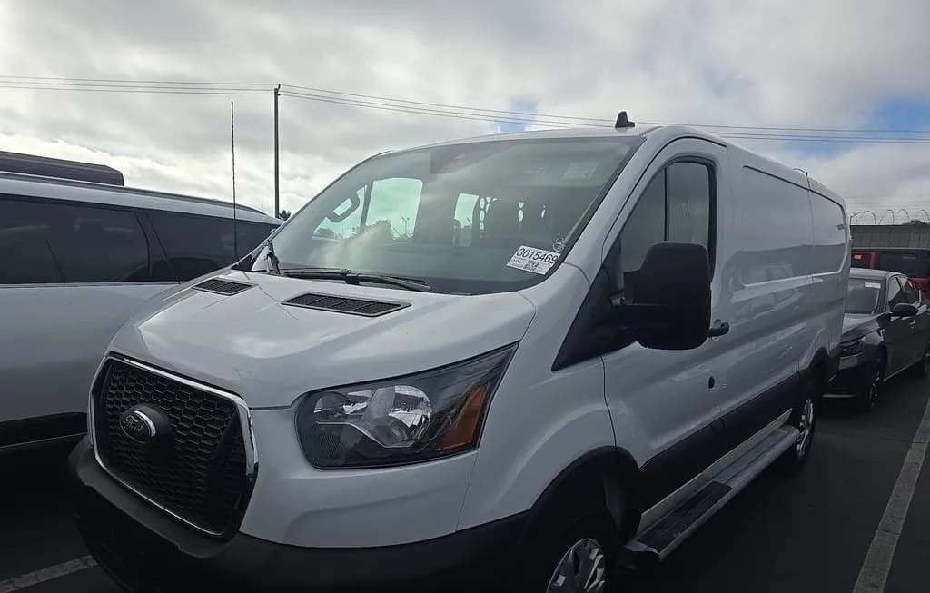 2025 FORD TRANSIT 250 CARGO VAN LOW ROOF 130.0" WB