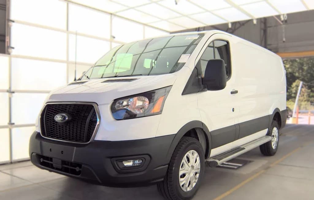 2025 FORD TRANSIT 250 CARGO VAN LOW ROOF 130.0" WB