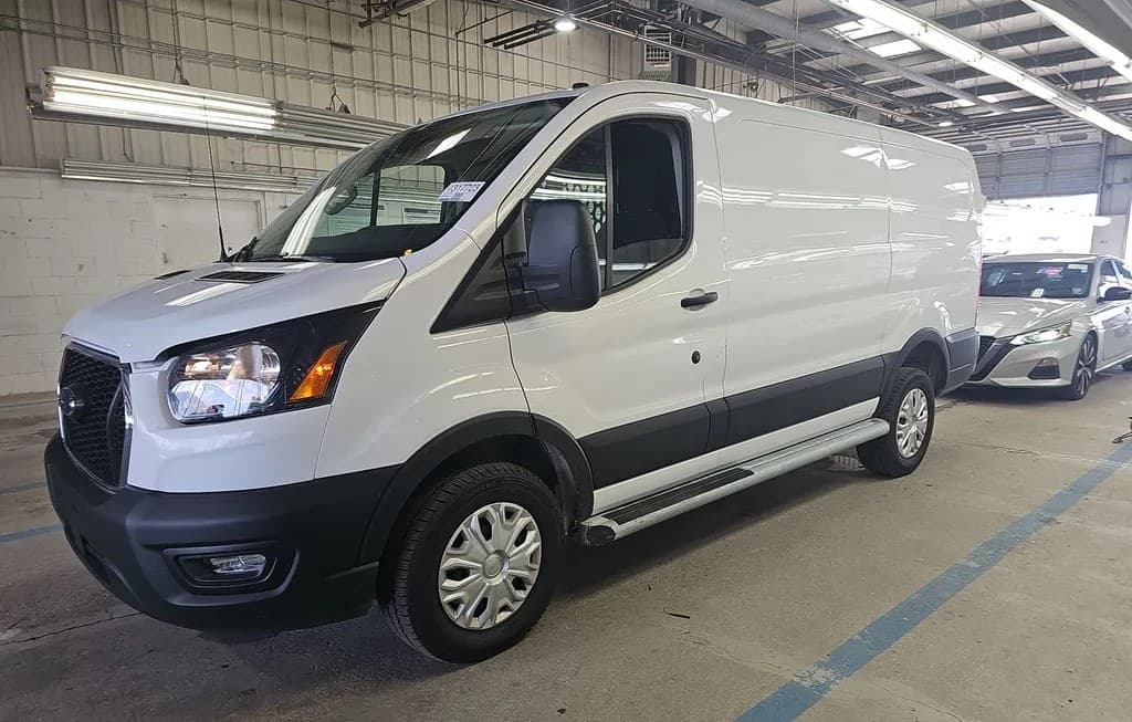 2025 FORD TRANSIT 250 CARGO VAN LOW ROOF 130.0" WB