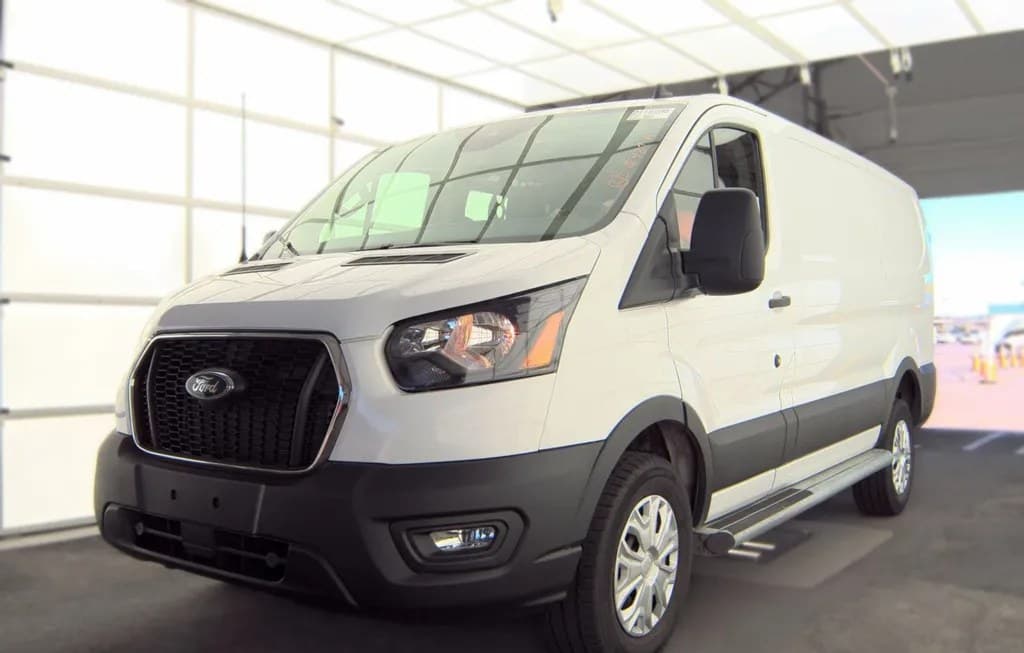 2025 FORD TRANSIT 250 CARGO VAN LOW ROOF 130.0" WB