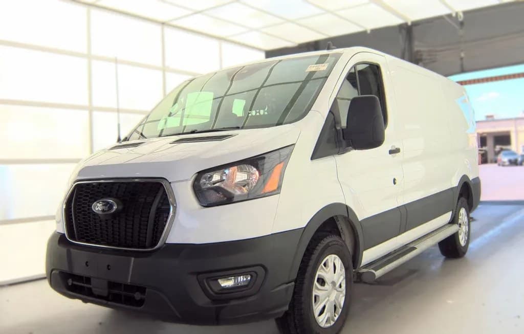 2025 FORD TRANSIT 250 CARGO VAN LOW ROOF 130.0" WB
