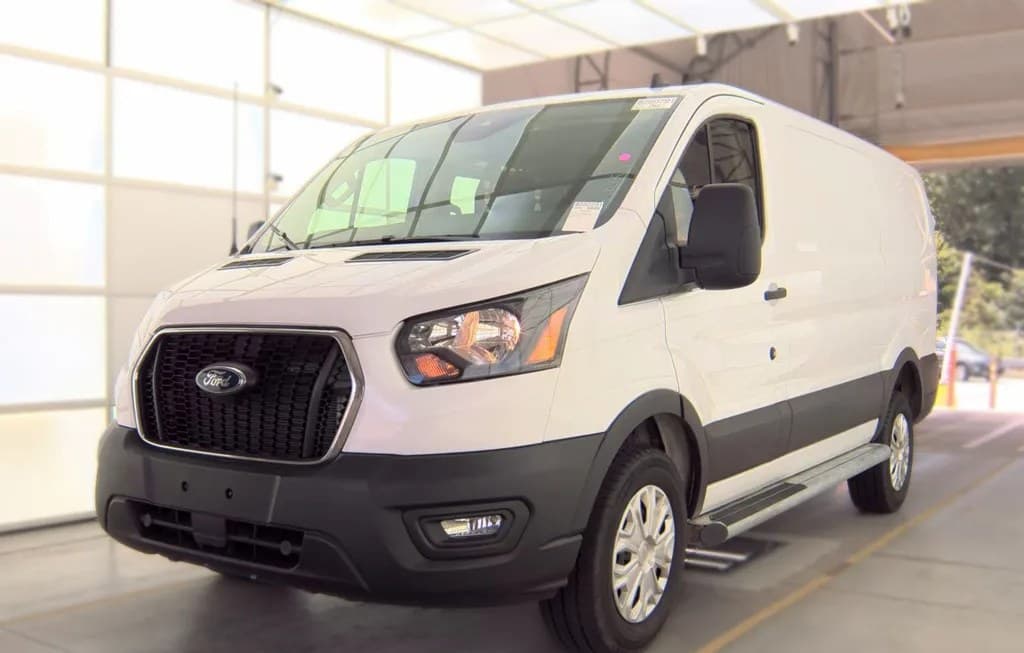 2025 FORD TRANSIT 250 CARGO VAN LOW ROOF 130.0" WB