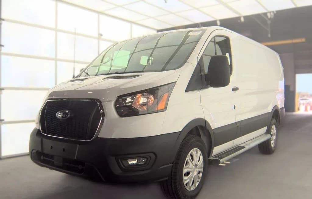 2025 FORD TRANSIT 250 CARGO VAN LOW ROOF 130.0" WB