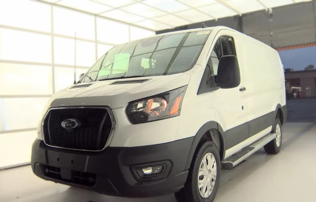 2025 FORD TRANSIT 250 CARGO VAN LOW ROOF 130.0" WB