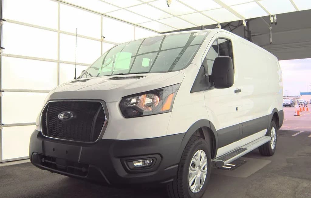 2025 FORD TRANSIT 250 CARGO VAN LOW ROOF 130.0" WB