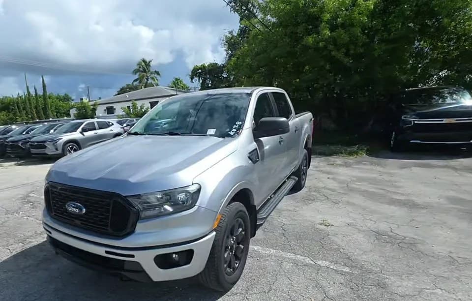 2020 FORD RANGER XLT CREW CAB MEDIUM BED 2