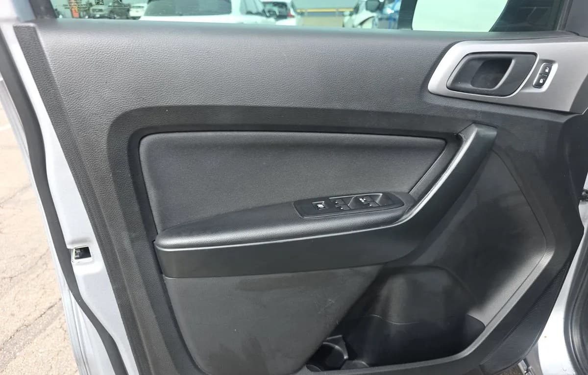 2022 FORD RANGER XL CREW CAB MEDIUM BED 6