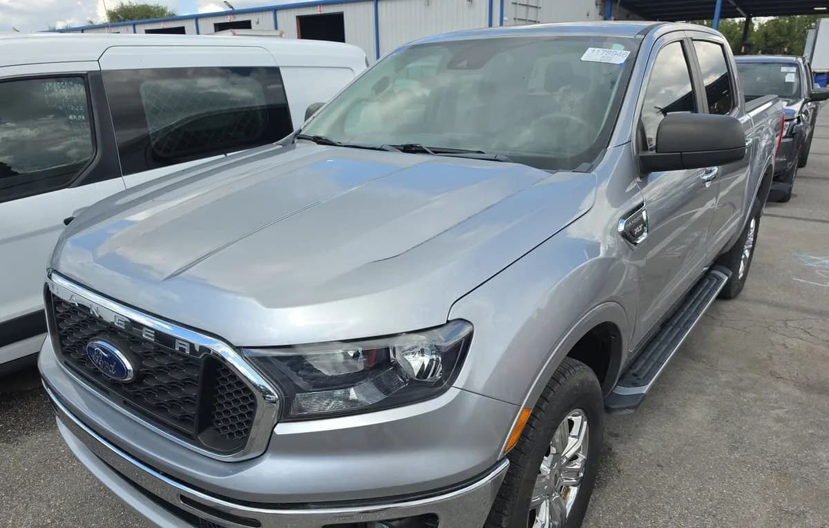 2020 FORD RANGER XLT CREW CAB MEDIUM BED 2