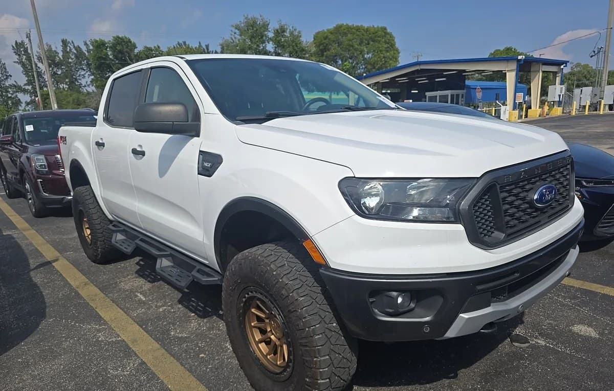 2019 FORD RANGER XLT CREW CAB MEDIUM BED 4