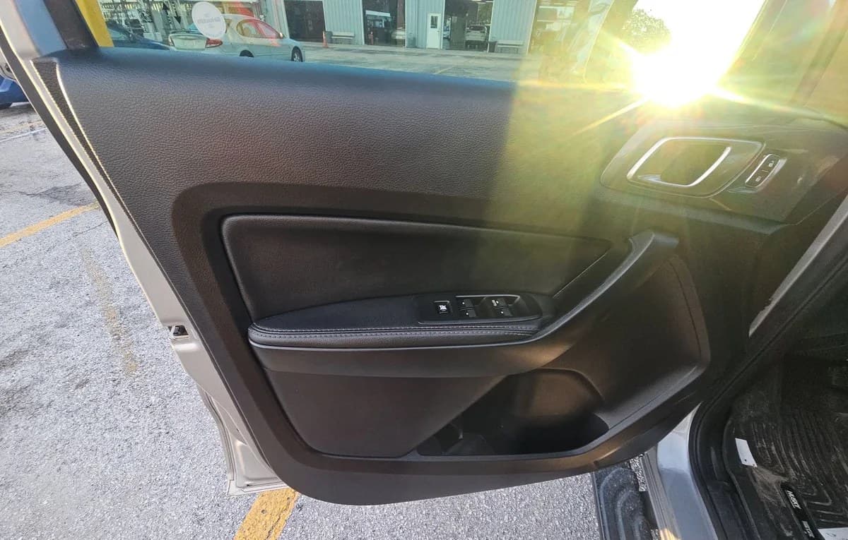 2020 FORD RANGER LARIAT CREW CAB MEDIUM BED 6