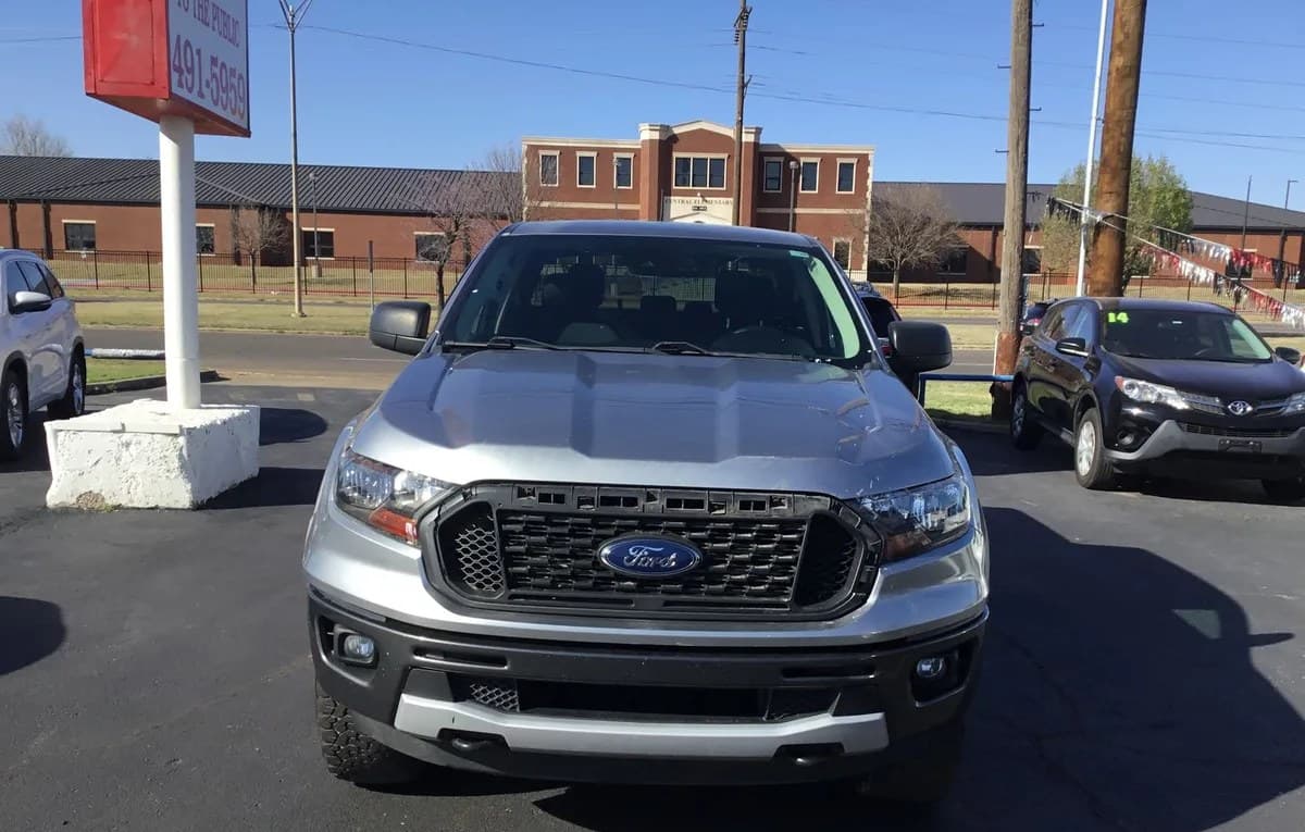 2020 FORD RANGER XLT CREW CAB MEDIUM BED 2