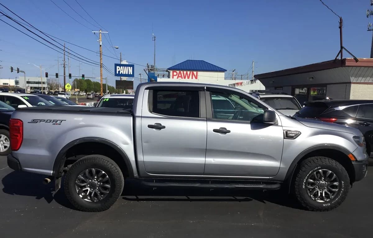 2020 FORD RANGER XLT CREW CAB MEDIUM BED 3