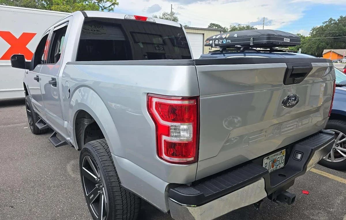2018 FORD F-150 XLT CREW CAB SHORT BED 3