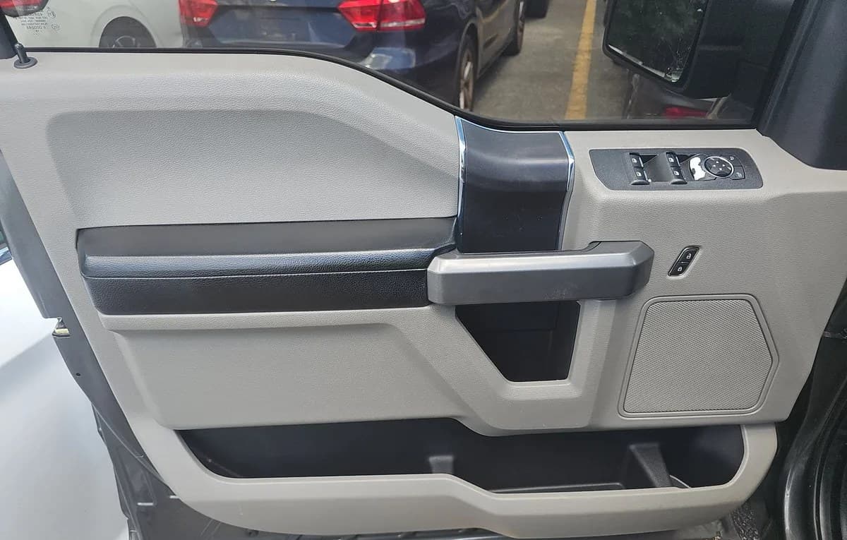 2018 FORD F-150 XLT CREW CAB SHORT BED 6