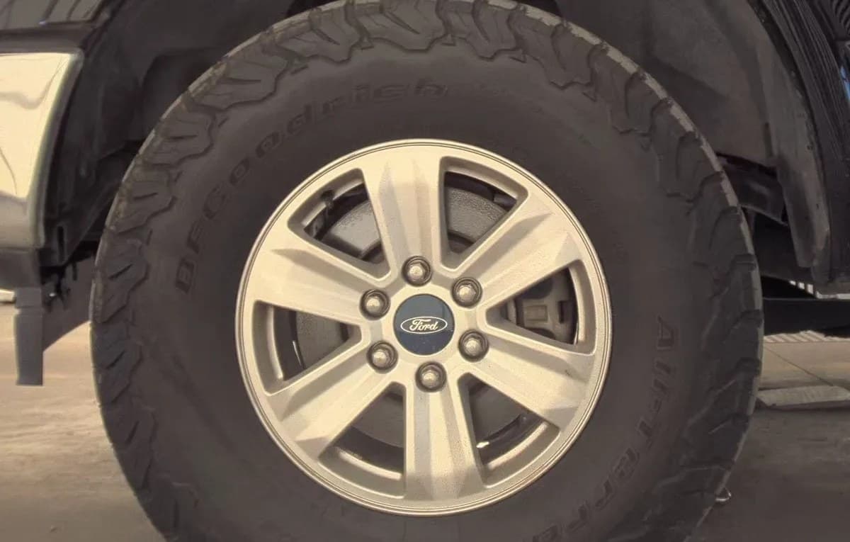 2018 FORD F-150 XLT CREW CAB SHORT BED 6