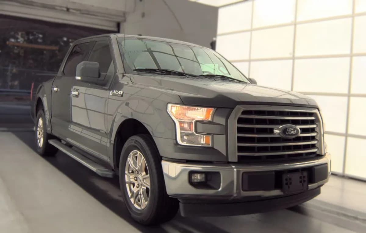 2017 FORD F-150 XLT CREW CAB SHORT BED 4