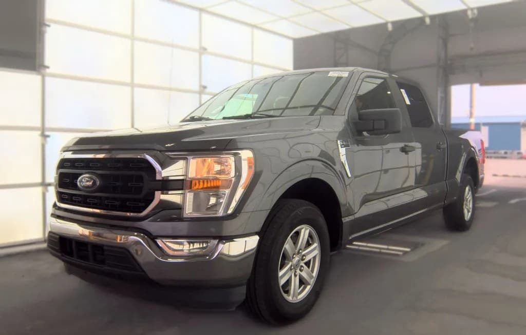 2021 FORD F-150 XLT CREW CAB MEDIUM BED 1
