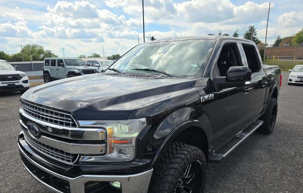 2019 FORD F-150 LARIAT CREW CAB SHORT BED