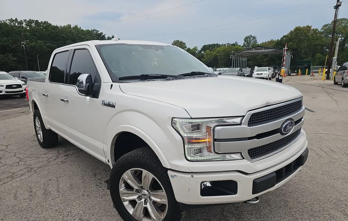 2019 FORD F-150 PLATINUM CREW CAB SHORT BED 4