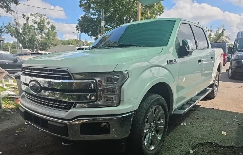 2020 FORD F-150 LARIAT CREW CAB SHORT BED 1