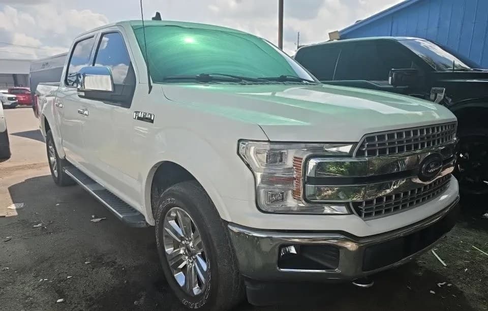 2020 FORD F-150 LARIAT CREW CAB SHORT BED 4