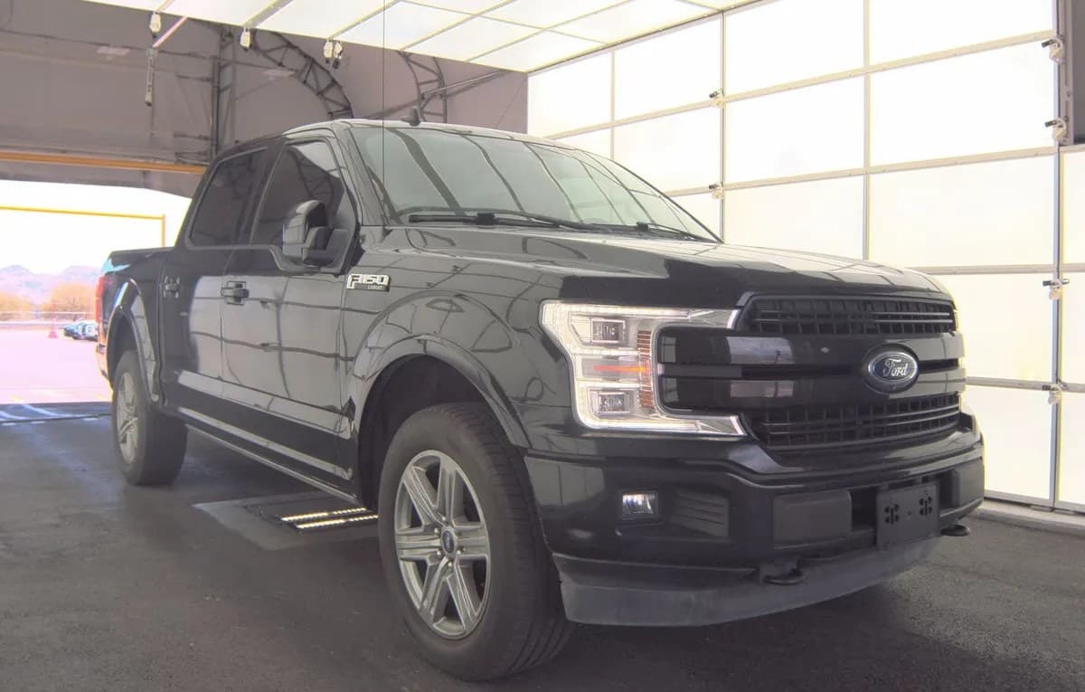 2019 FORD F-150 LARIAT CREW CAB SHORT BED 4
