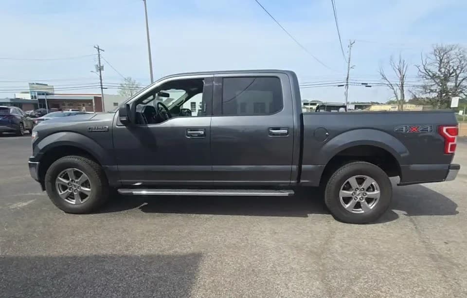 2019 FORD F-150 XLT CREW CAB SHORT BED 4