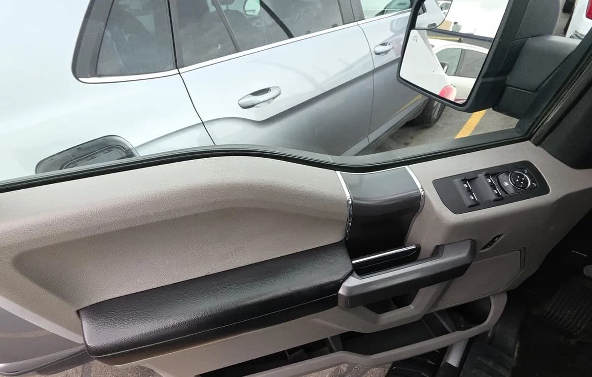 2019 FORD F-150 XLT CREW CAB SHORT BED 6