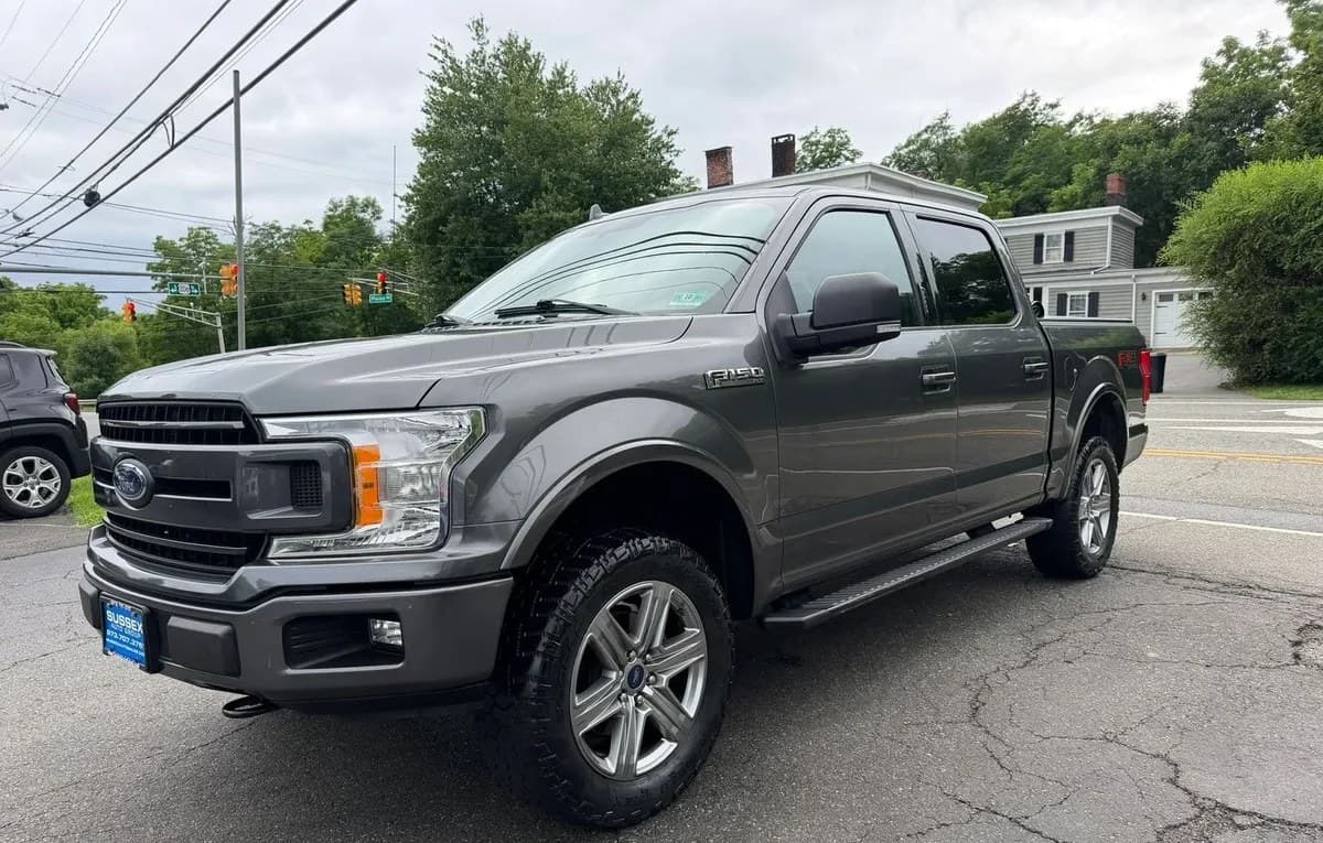 2018 FORD F-150 XLT CREW CAB SHORT BED 4