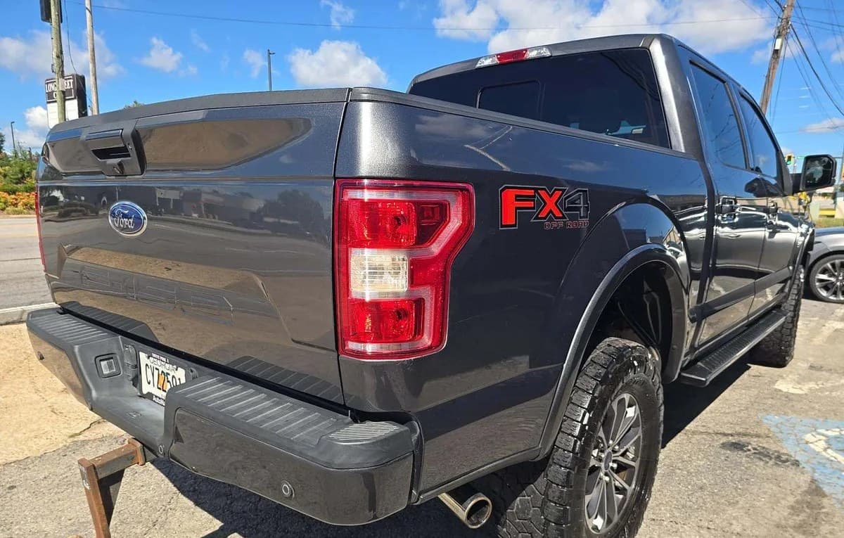 2018 FORD F-150 XLT CREW CAB SHORT BED 4