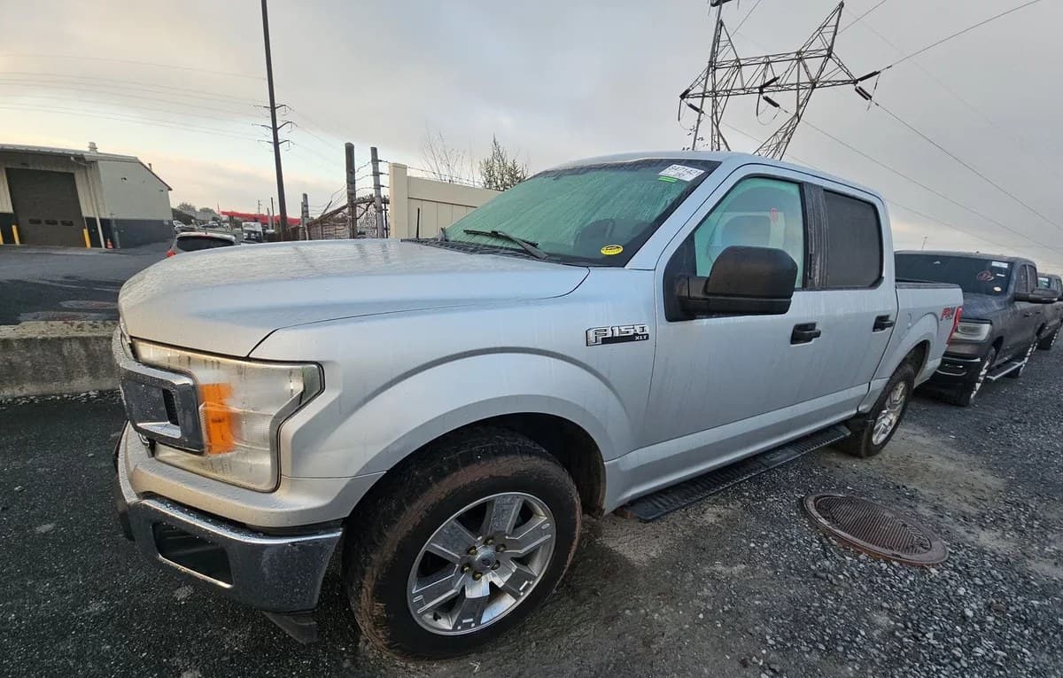 2018 FORD F-150 XLT CREW CAB SHORT BED 2