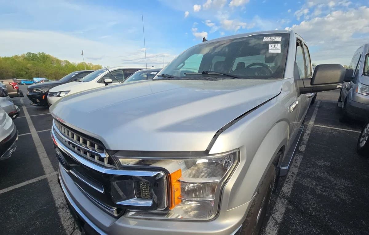 2019 FORD F-150 XLT 2