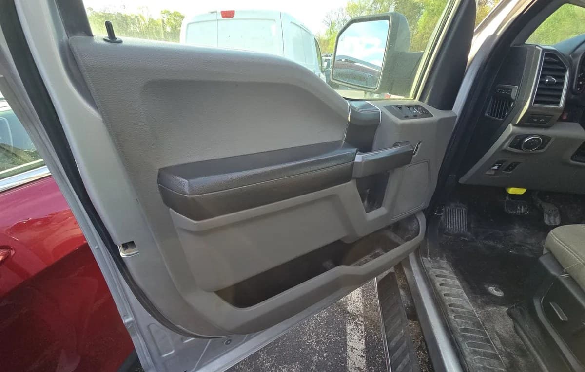 2019 FORD F-150 XLT 6