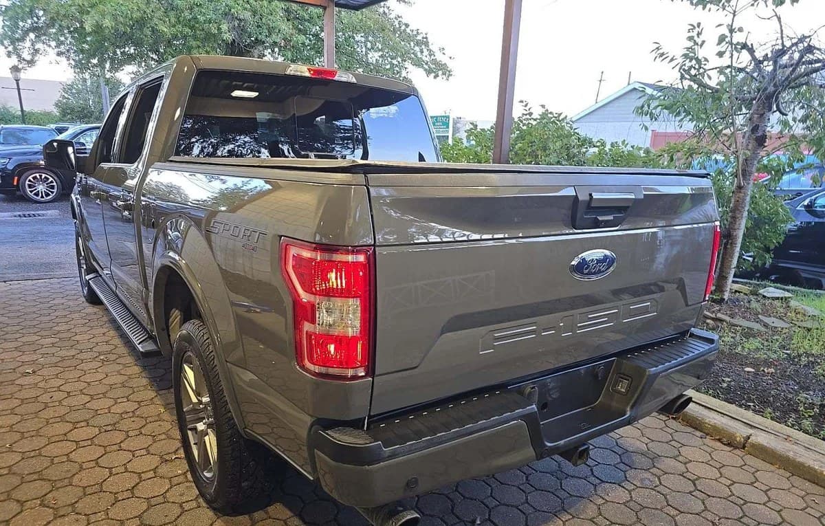 2018 FORD F-150 XLT CREW CAB SHORT BED 3