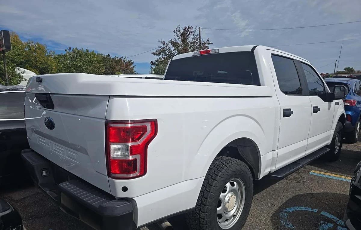 2018 FORD F-150 XL CREW CAB SHORT BED 4