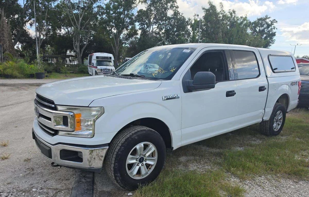 2018 FORD F-150 XLT CREW CAB SHORT BED 2