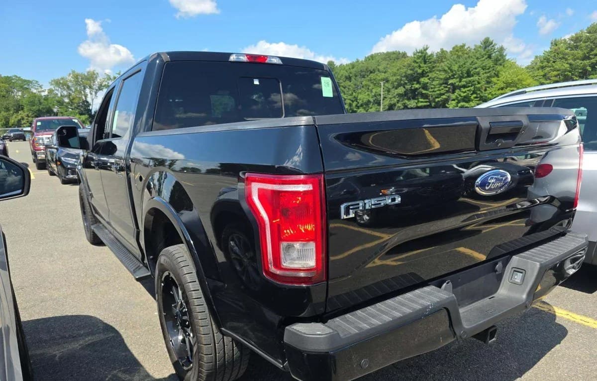2017 FORD F-150 XLT CREW CAB SHORT BED 3