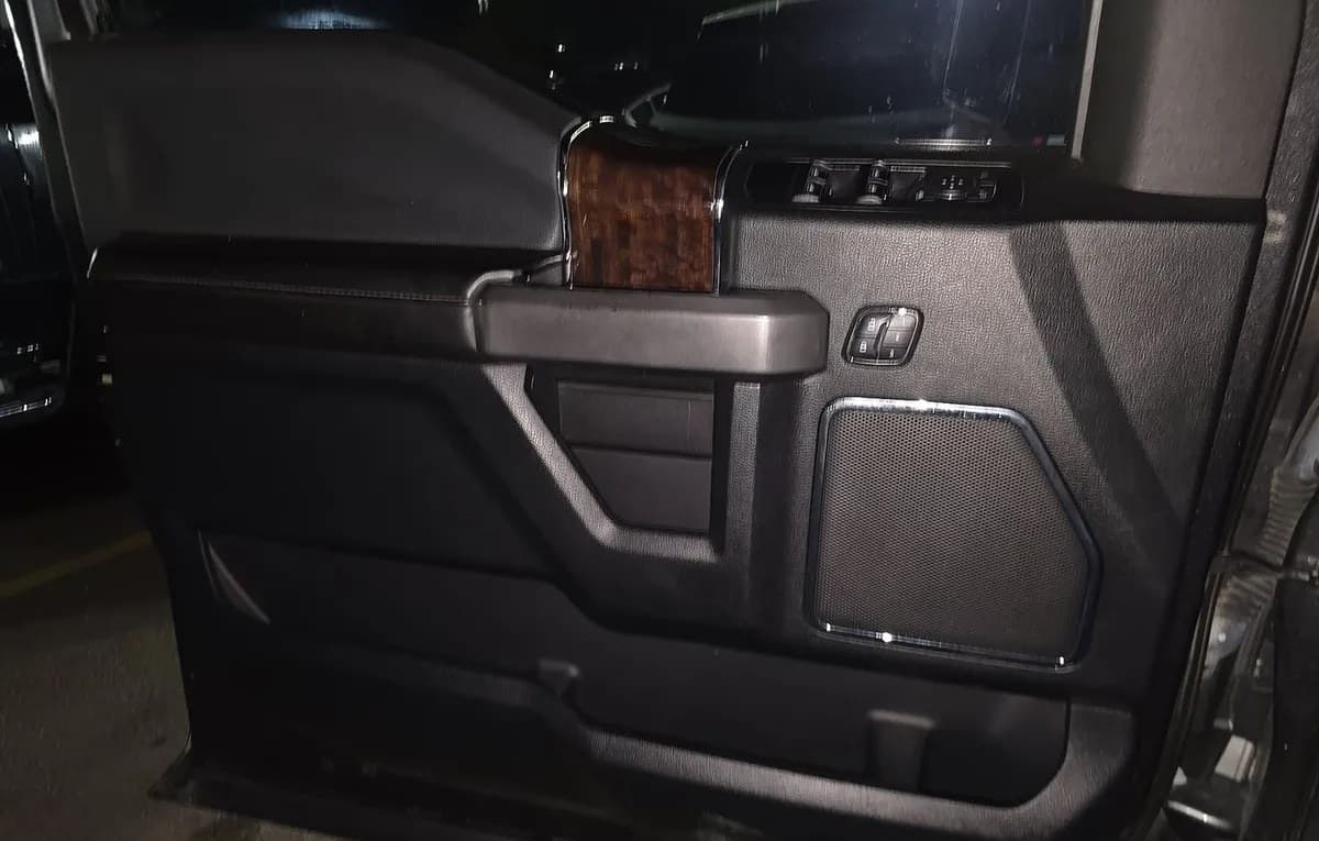 2017 FORD F-150 PLATINUM CREW CAB SHORT BED 6