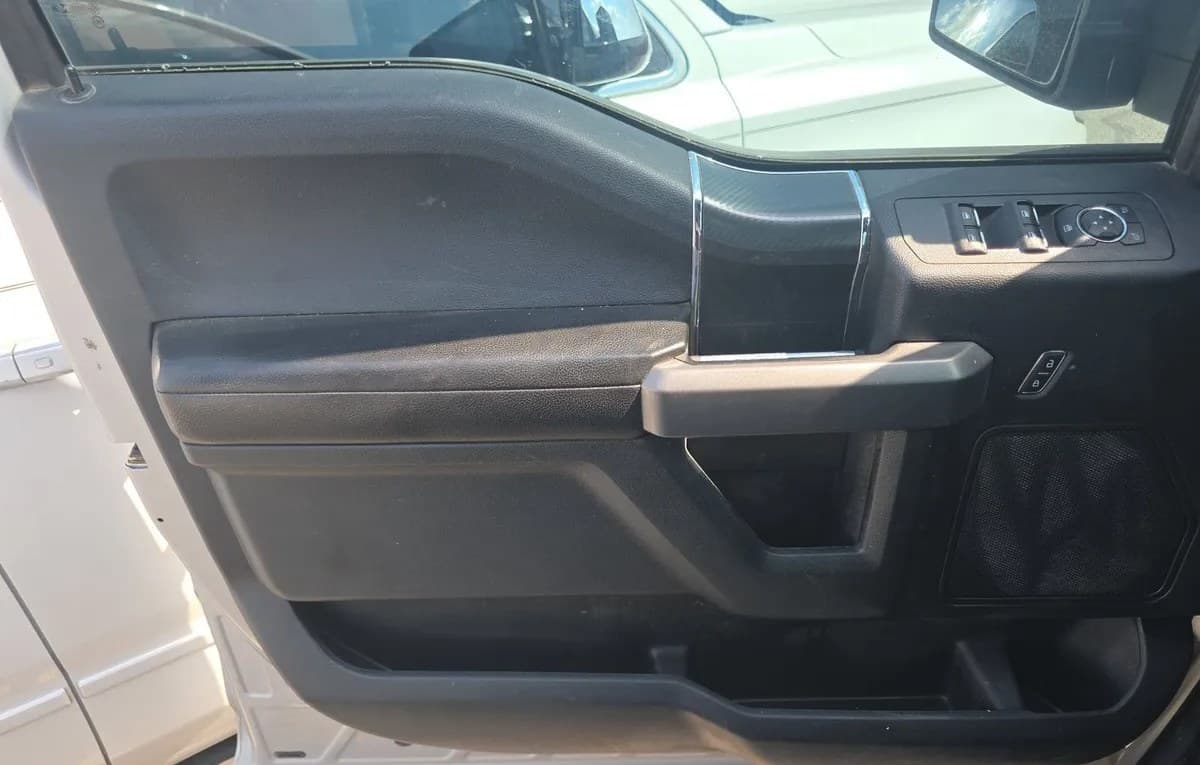 2018 FORD F-150 XLT CREW CAB SHORT BED 6