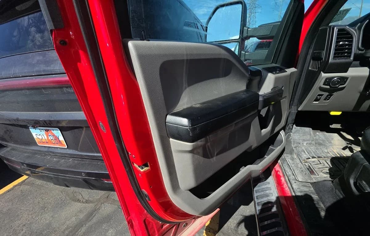 2018 FORD F-150 XLT CREW CAB SHORT BED 6