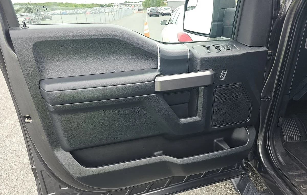 2020 FORD F-150 XLT CREW CAB SHORT BED 6