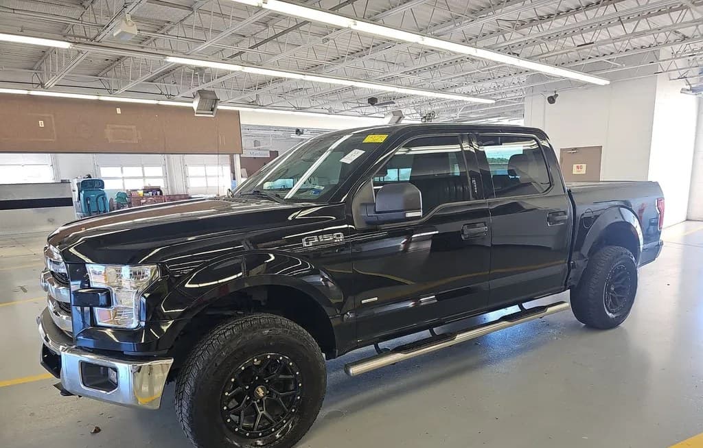 2017 FORD F-150 XLT CREW CAB SHORT BED
