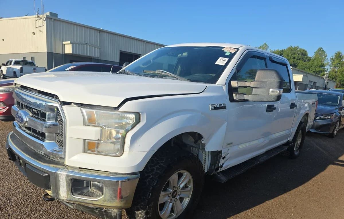 2017 FORD F-150 XLT CREW CAB SHORT BED 2