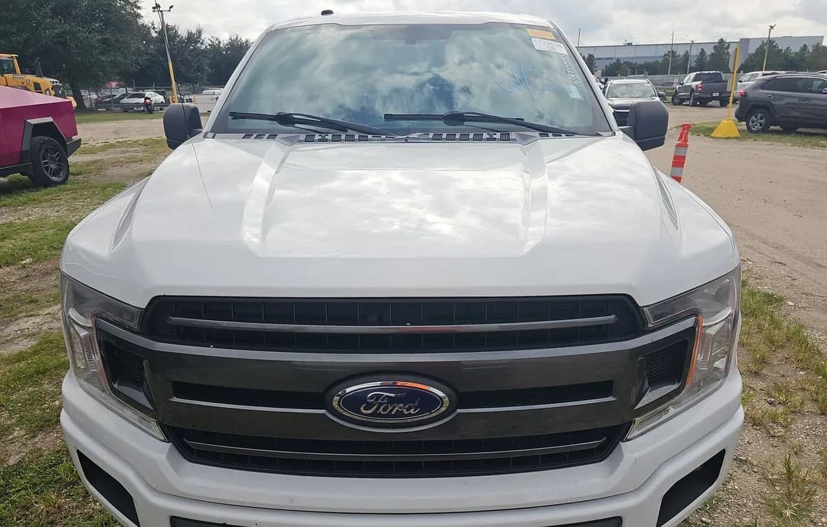 2018 FORD F-150 XLT CREW CAB SHORT BED 3