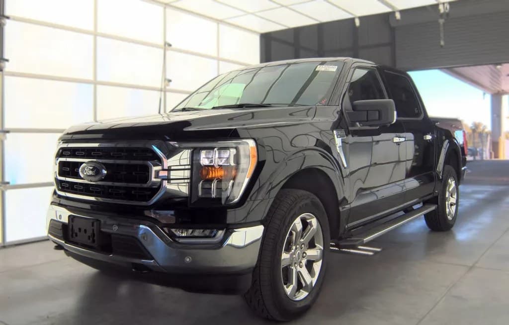 2023 FORD F-150 XLT CREW CAB SHORT BED